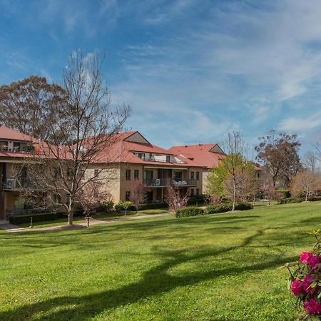 לאורה Leisure Inn Spires מראה חיצוני תמונה