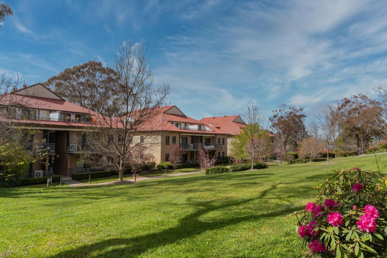לאורה Leisure Inn Spires מראה חיצוני תמונה